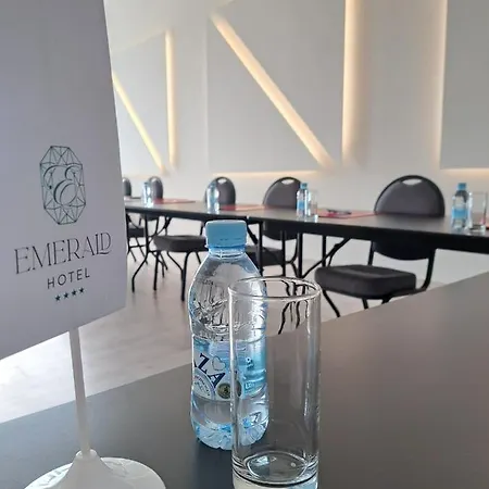 Emerald Szálloda